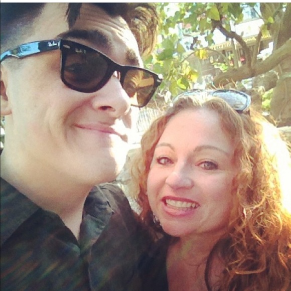 Jenn 💕 Posh Ambassador 💕 Smith - Picture 4 of 8